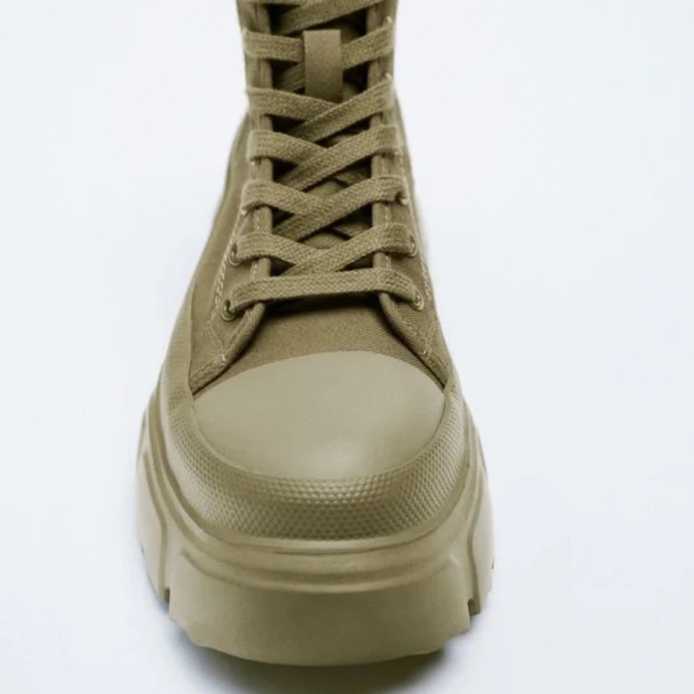 Zara Khaki Lug Sole Boot Style Sneakers SZ 9 or EU 40 - Picture 3 of 4